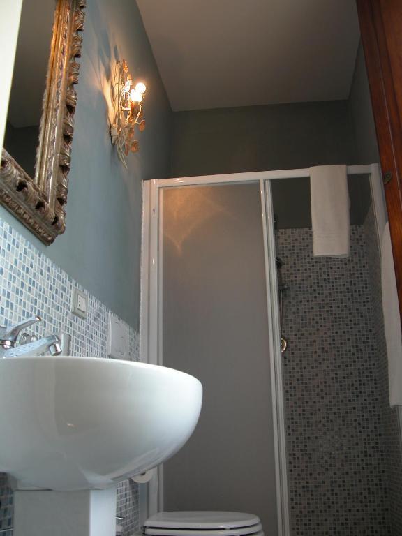 لوكا Villa Patrizia B&B الغرفة الصورة