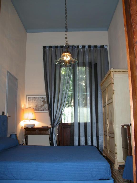 لوكا Villa Patrizia B&B الغرفة الصورة